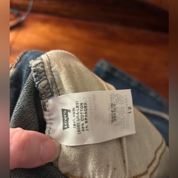 Levi’s Y2K Denim Mini Skirt Size 12 – Vintage Vibe, Medium Wash Jean Denim - Picture 8 of 8